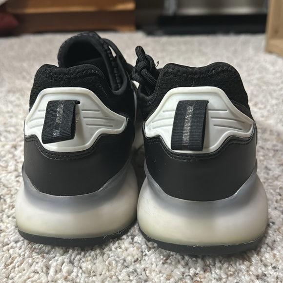 Adidas Running Shoes size 7 - Picture 3 of 6